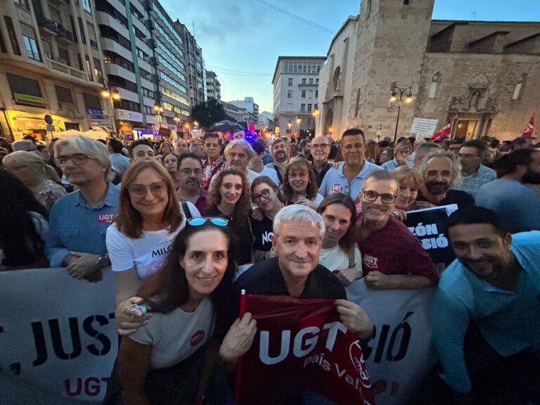 Lee más sobre el artículo UGT Serveis Públics, con las víctimas en la manifestación del primer aniversario de la Dana