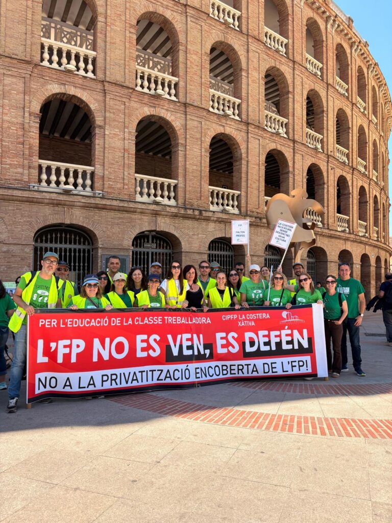 Lee más sobre el artículo UGT denuncia que Educació preveu acomiadar al personal expert en FP per al pròxim curs