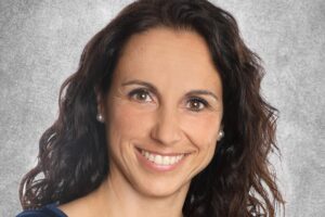 Elena Espinar de las Heras (opinión) : Inteligencia artificial, entre la oportunidad y la amenaza