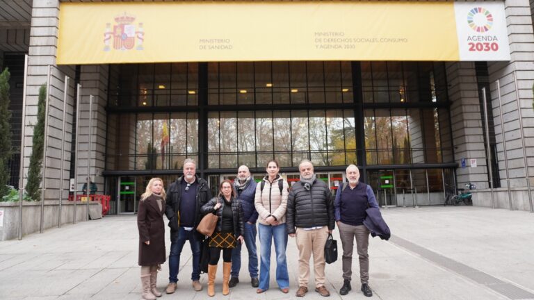 Lee más sobre el artículo La convocatoria de huelga en Sanidad queda en suspenso al desbloquearse la negociación sobre el texto del Estatuto Marco