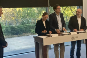 UGT firma el acuerdo que permitirá a tres millones y medio de empleadas y empleados públicos recuperar poder adquisitivo