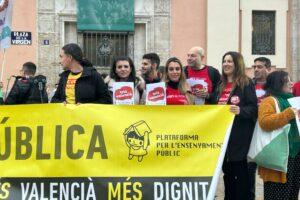 UGT exigeix la invalidació de la consulta sobre la llengua base per l’absència de garanties democràtiques