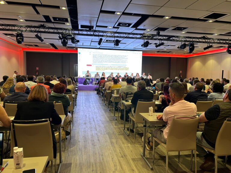 Lee más sobre el artículo La delegación valenciana participa con cerca de un centenar de enmiendas en el Congreso Federal  «Afrontar los cambios»
