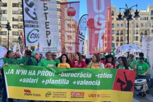 La manca de proposta d’Educació aboca UGT a la vaga indefinida