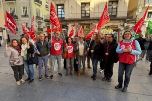 UGT se concentra ante el Palau de la Generalitat por la implantación de los Tribunales de Instancia